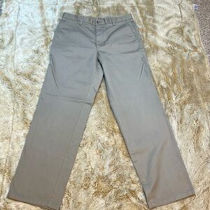 Men’s flat front classic fit Dockers W34, L34